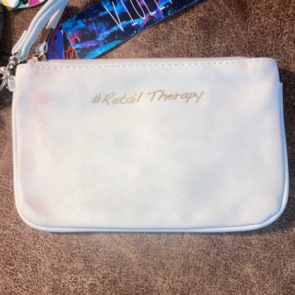 Women's Multi-Color Clutch Set - Picture 2 of 5